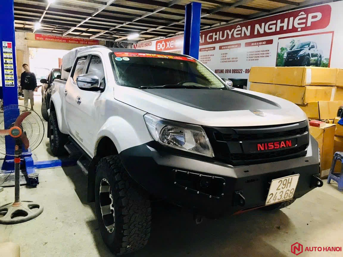 Độ xe bán tải Nissan Navara 2015 - 2021 đơn giản chất - Ảnh 2