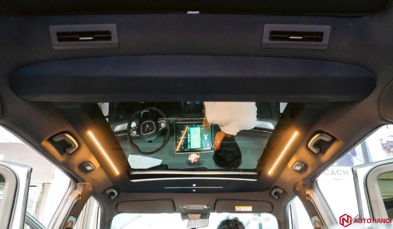 Rèm Trần VinFast VF9 | Sang Trọng – Tích Hợp Đèn LED - Ảnh 2