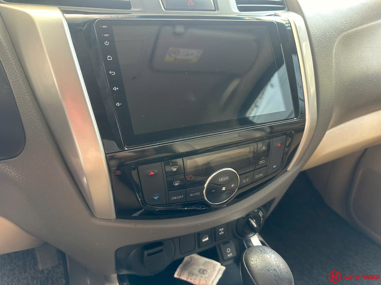 Độ xe bán tải Nissan Navara 2015 – 2021 đơn giản | mẫu 1 - Ảnh 12